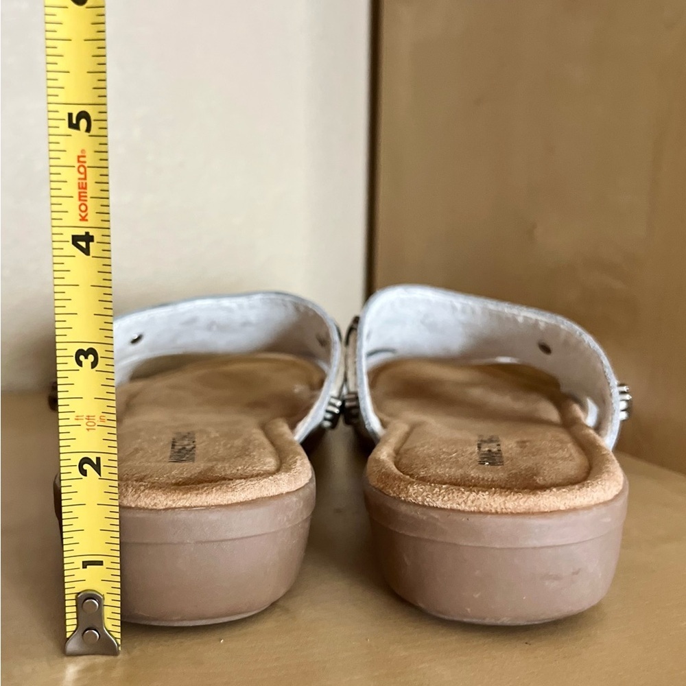Minnetonka Women's Silverslide White Slide Sandals with Silver Metallic Accents - Picture 6 of 8